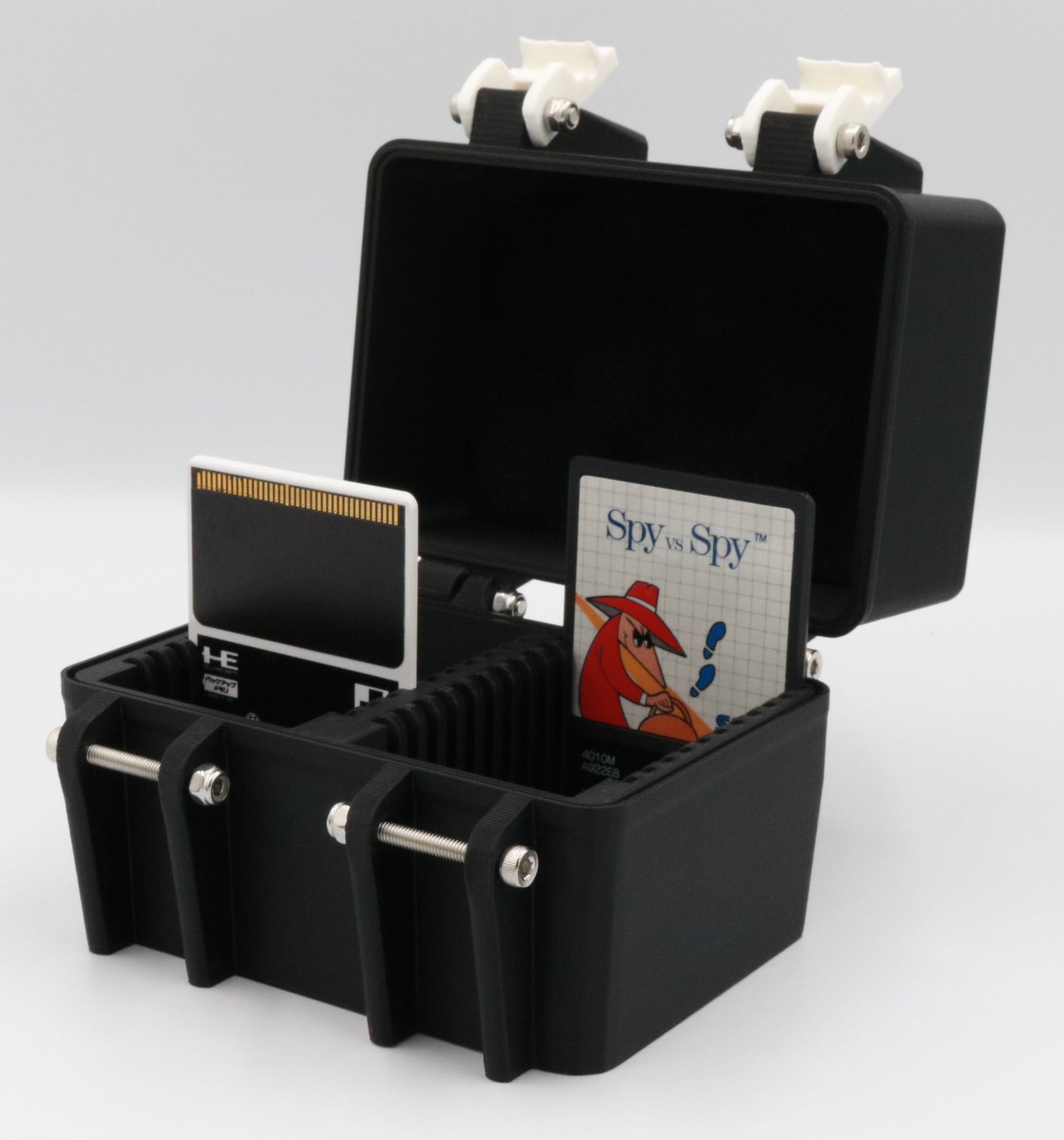 HuCard & Sega Master Card Compatible Memory Card Rugged Protective Carrying Case