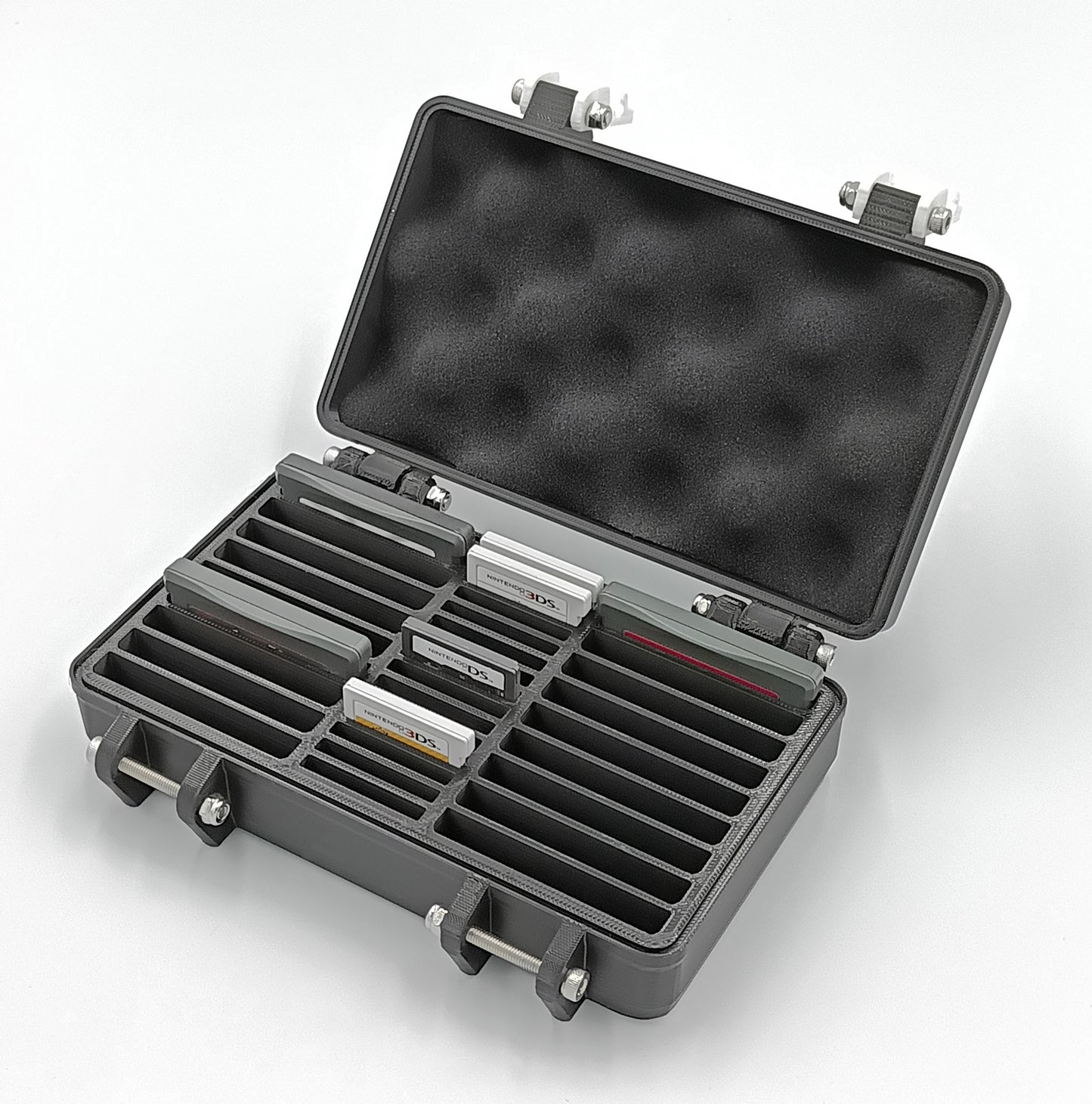 Nintendo Game Boy Advance, DS, 3DS Cartridge Compatible Protective Carrying Case - Holds 32 Games