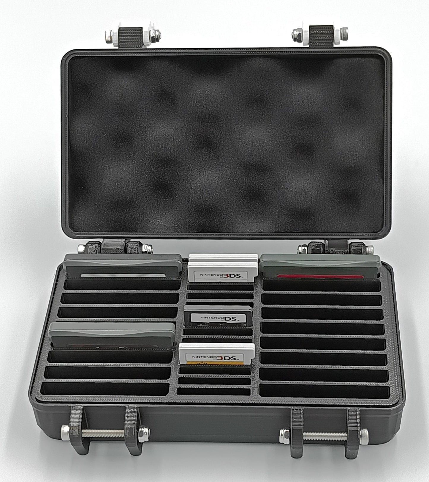 Nintendo Game Boy Advance, DS, 3DS Cartridge Compatible Protective Carrying Case - Holds 32 Games