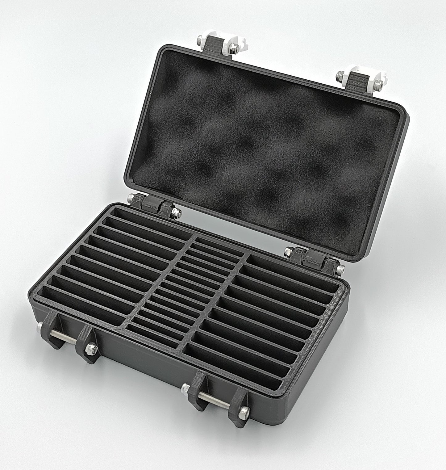 Nintendo Game Boy Advance, DS, 3DS Cartridge Compatible Protective Carrying Case - Holds 32 Games