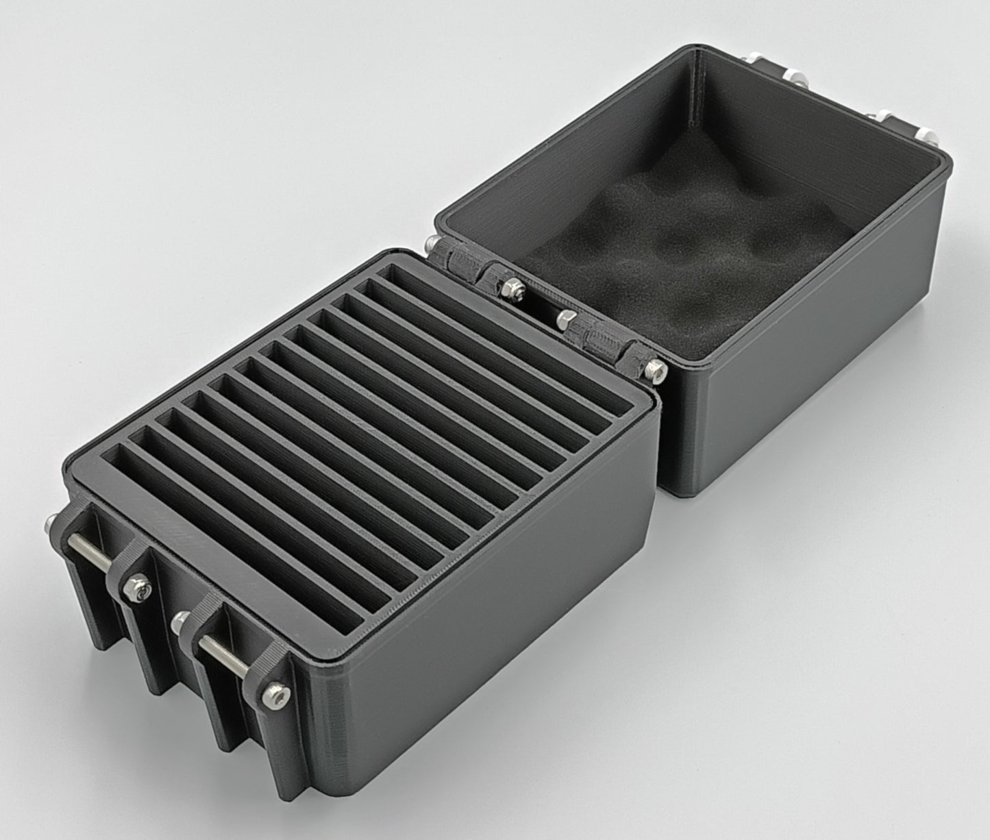 Rugged Protective Carrying Case for Zip Disks - Holds 12 Disks