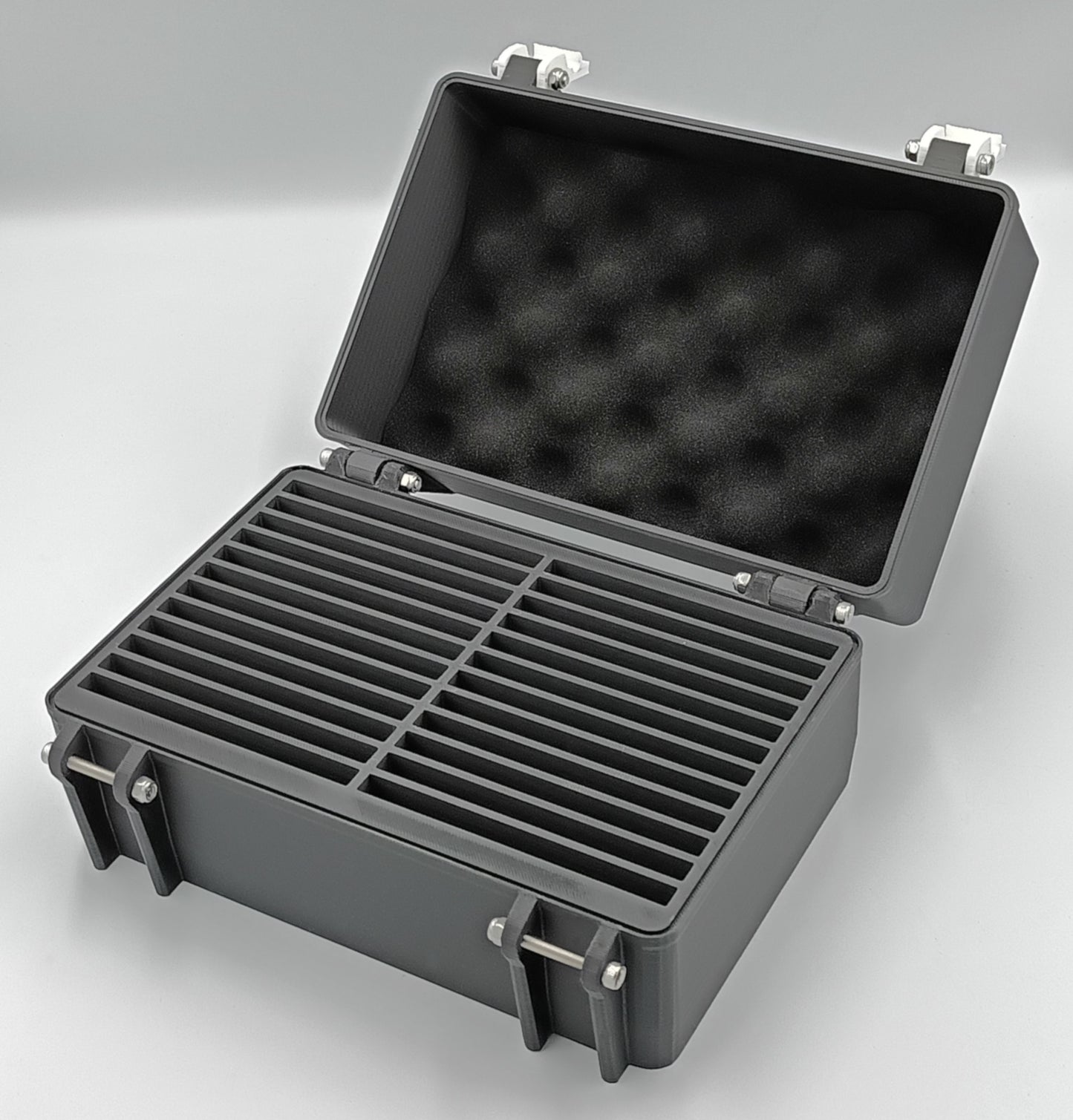 Rugged Protective Carrying Case for Zip Disks - Holds 24 Disks